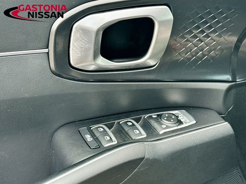 Used 2022 Kia Sorento S FWD image 23