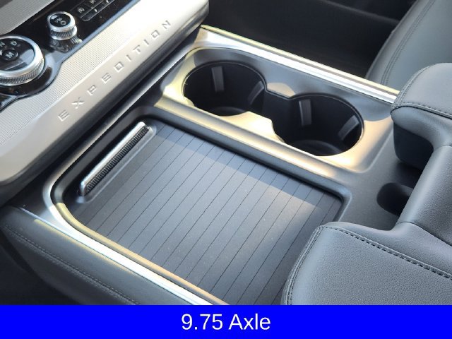 New 2027 Ford Expedition Active RWD image 19