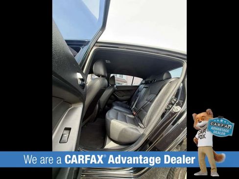 Used 2017 Kia Forte SX FWD image 16