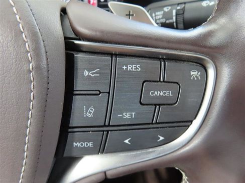 Used 2019 Lexus LS 500 w/ Interior Upgrade Package RWD image 24