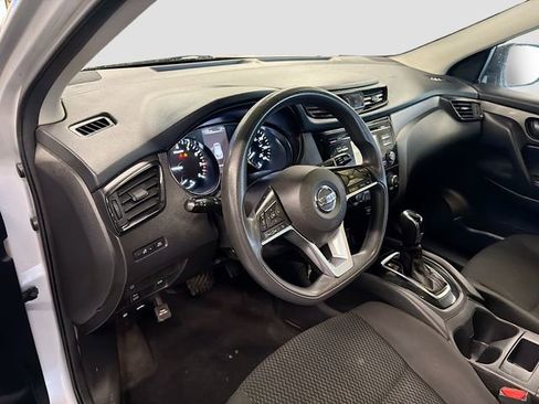 Used 2017 Nissan Rogue Sport S w/ S Appearance Package image 9