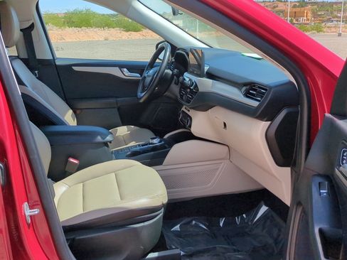 Used 2022 Ford Escape SEL w/ Technology Package FWD image 34