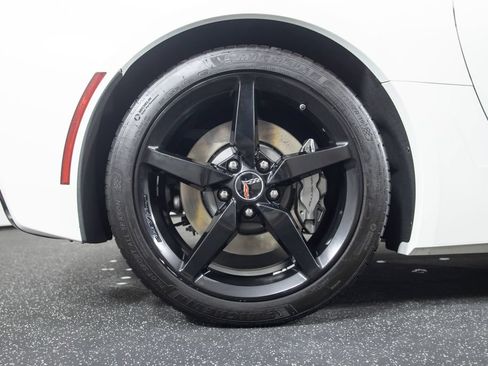 Used 2015 Chevrolet Corvette Stingray Convertible w/ 2LT Preferred Equipment Group RWD image 24