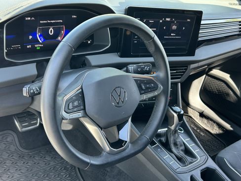 Used 2025 Volkswagen Jetta Sport FWD image 27