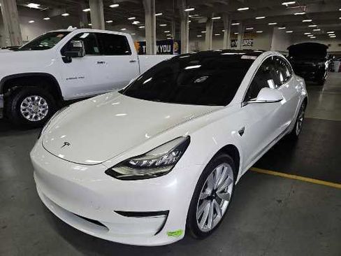 Used 2020 Tesla Model 3 Standard Range Plus RWD image 1