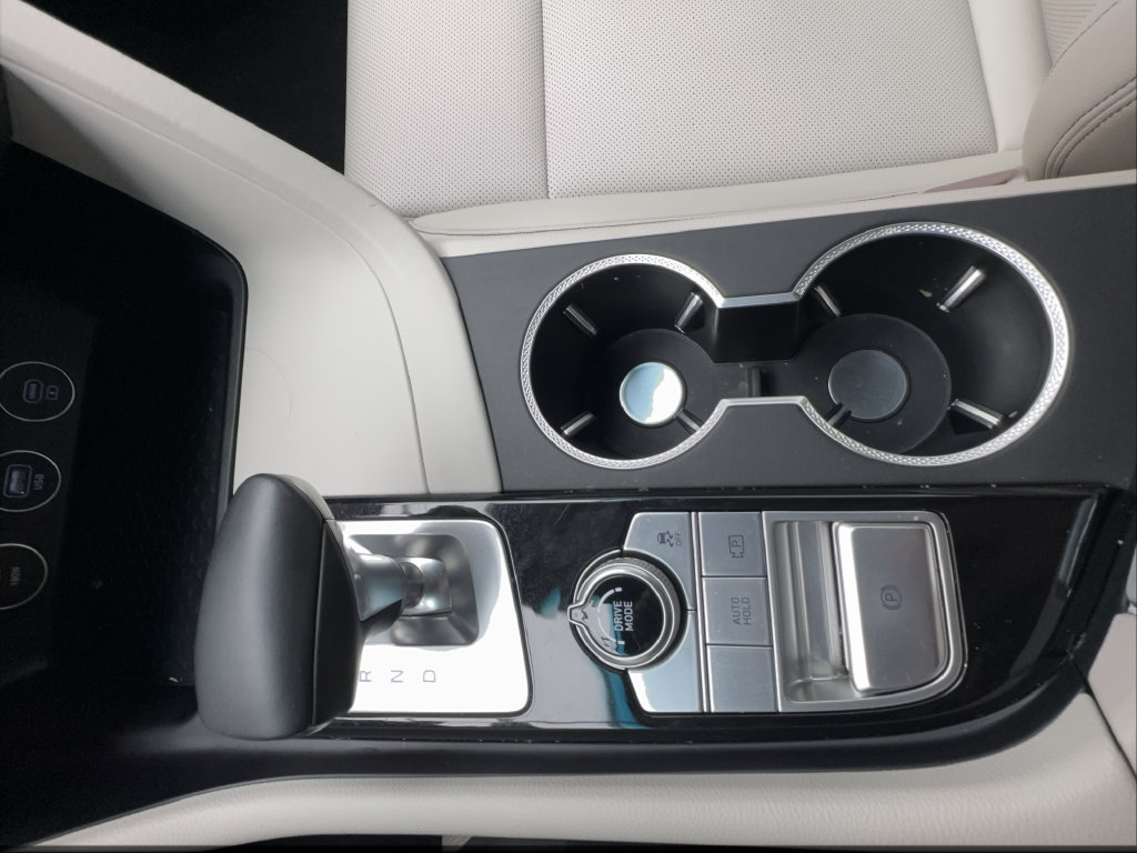 Used 2025 Genesis G70 2.5T AWD/4WD image 49