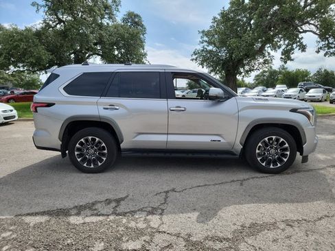 Used 2024 Toyota Sequoia Limited w/ Tow Technology Package AWD/4WD image 4