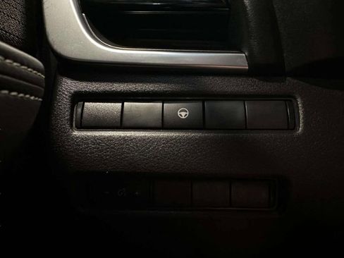 Used 2022 Nissan Rogue SV AWD/4WD image 40
