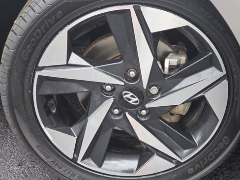 Used 2023 Hyundai Elantra SEL w/ Convenience Package FWD image 10