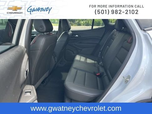 Used 2025 Chevrolet Trax RS w/ Driver Confidence Package FWD image 22