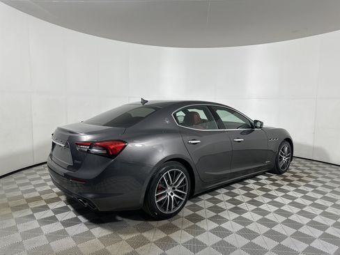 Used 2021 Maserati Ghibli S GranLusso image 7