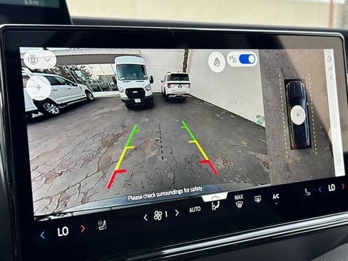 New 2026 Ford Expedition Active AWD/4WD image 24