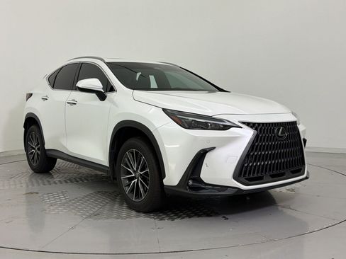 Used 2023 Lexus NX 250 FWD image 7