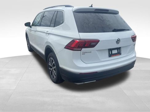 Used 2020 Volkswagen Tiguan SE w/ Panoramic Sunroof Package AWD/4WD image 3