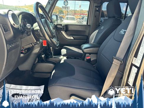 Used 2014 Jeep Wrangler Unlimited Rubicon AWD/4WD image 21