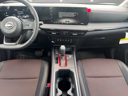 New 2026 Nissan Kicks SR FWD image 4