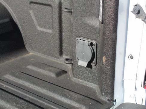 Used 2024 Chevrolet Silverado 1500 High Country w/ Technology Package image 7