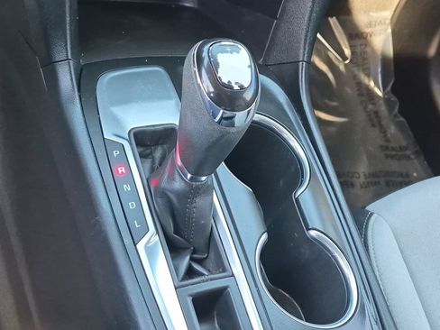 Used 2019 Chevrolet Equinox LS FWD image 27