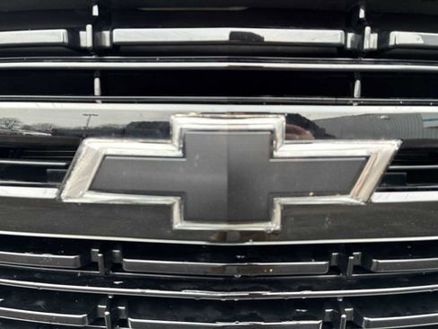 Used 2023 Chevrolet Suburban RST image 32