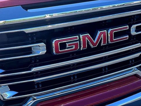 Used 2019 GMC Sierra 1500 SLT w/ SLT Premium Package AWD/4WD image 29