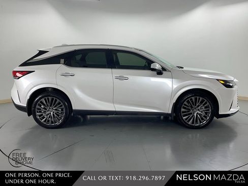 Used 2024 Lexus RX 350 w/ Convenience Package image 5