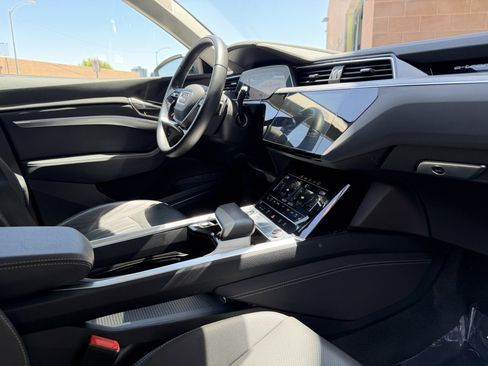 Used 2024 Audi Q8 e-tron Premium Plus w/ Premium Plus Package AWD/4WD image 42
