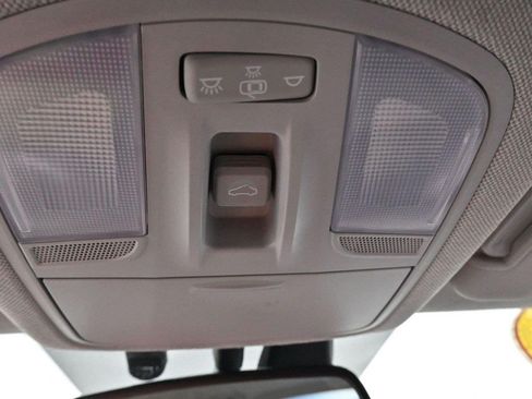 Used 2020 Hyundai Elantra Value Edition FWD image 27