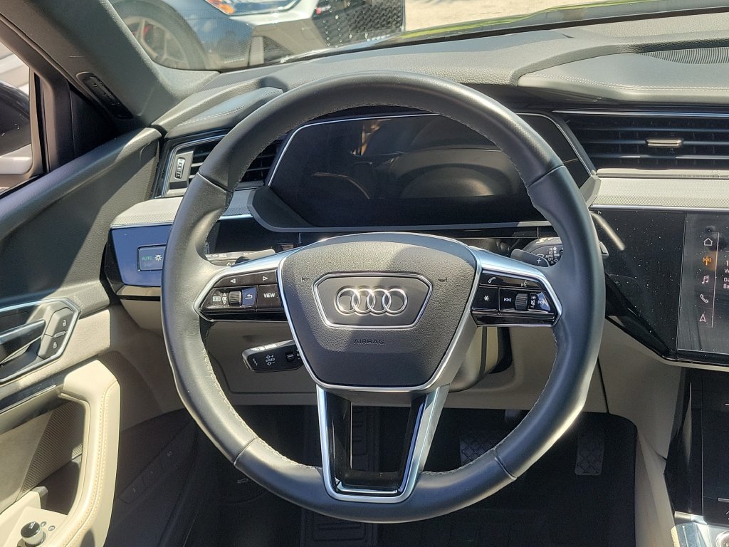 Certified 2024 Audi Q8 e-tron Prestige AWD/4WD image 19