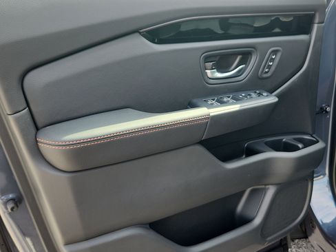 New 2026 Honda Pilot TrailSport image 9