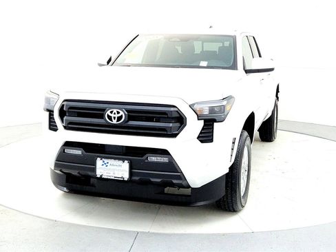 Certified 2025 Toyota Tacoma SR5 w/ SR5 Upgrade Package image 2