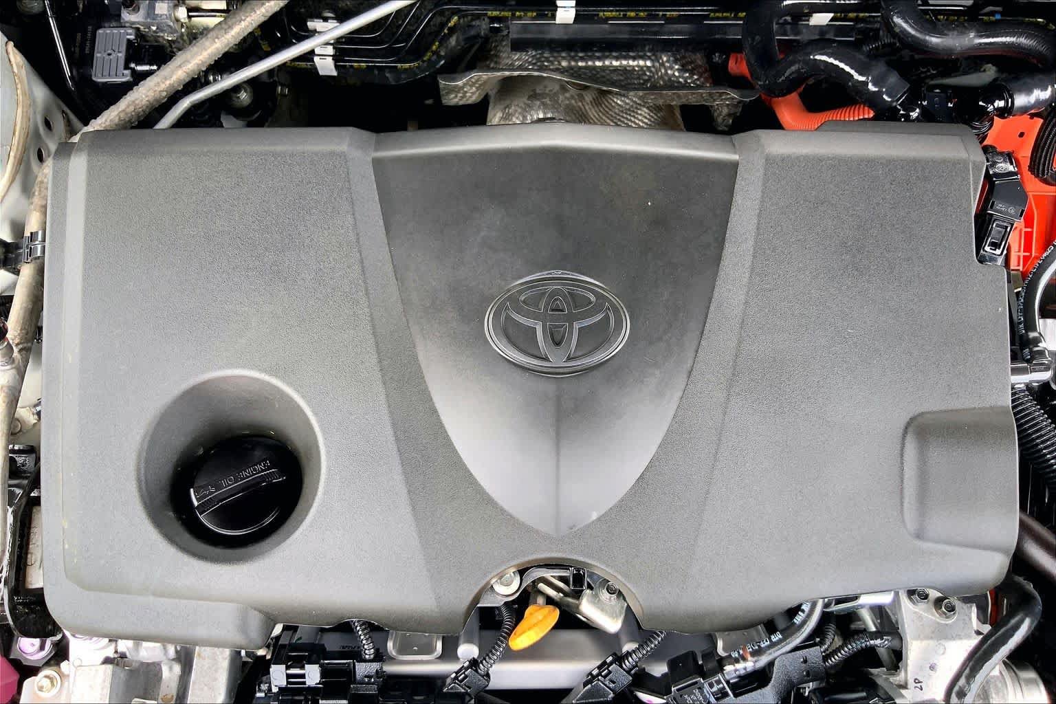 Used 2025 Toyota Camry SE FWD image 32