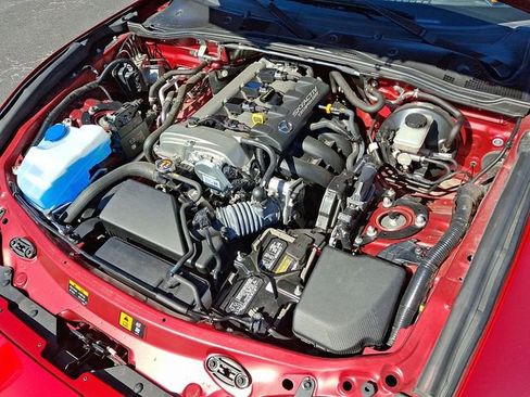 Used 2016 MAZDA MX-5 Miata Sport image 26