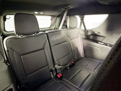 Used 2023 GMC Yukon XL Denali image 25