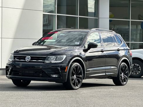 Used 2021 Volkswagen Tiguan SE R-Line FWD image 8
