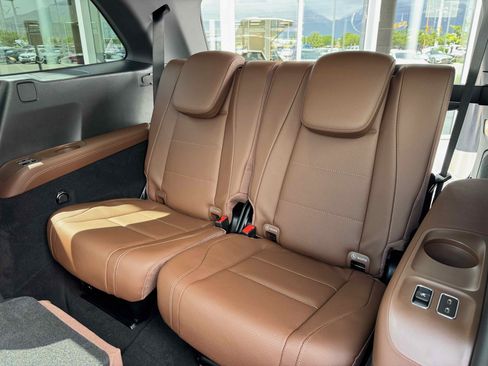 New 2025 Mercedes-Benz GLS 450 4MATIC image 30