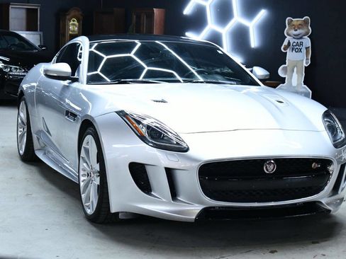 Used 2016 Jaguar F-TYPE S image 22