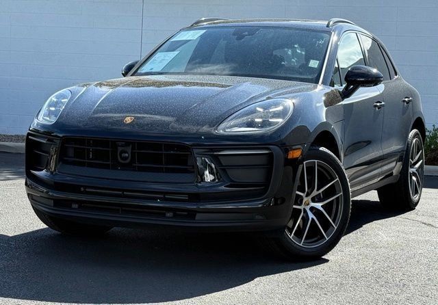 Used 2026 Porsche Macan AWD/4WD image 1