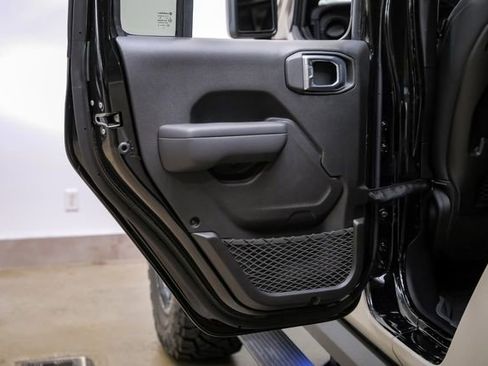 Used 2025 Jeep Gladiator Rubicon w/ Safety Group image 84