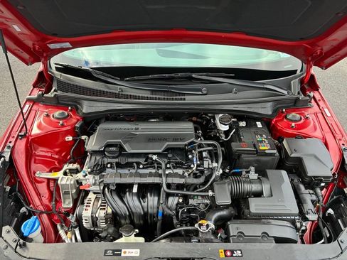 Used 2023 Hyundai Elantra SEL image 10