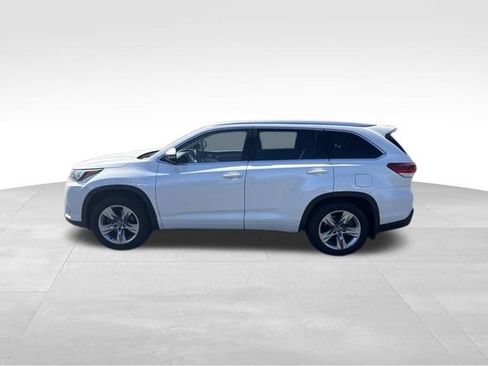Used 2017 Toyota Highlander Limited AWD/4WD image 5