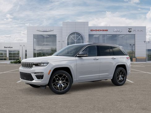 New 2025 Jeep Grand Cherokee Summit image 25