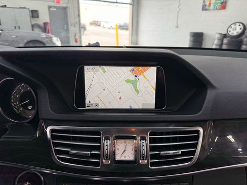Used 2014 Mercedes-Benz E 350 4MATIC Sedan image 27