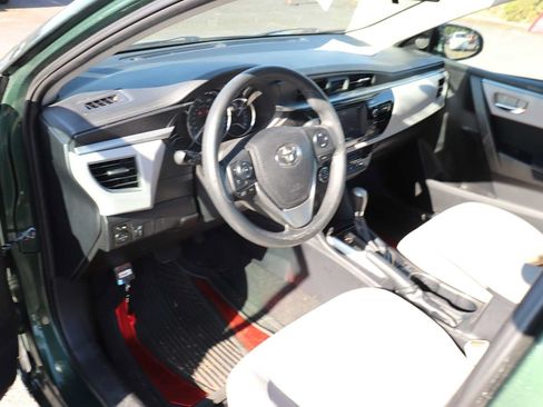 Used 2014 Toyota Corolla LE FWD image 10