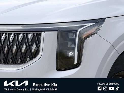 New 2026 Kia Carnival FWD image 10