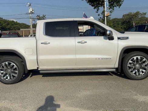 Used 2023 GMC Sierra 1500 Denali w/ Denali Reserve Package AWD/4WD image 5