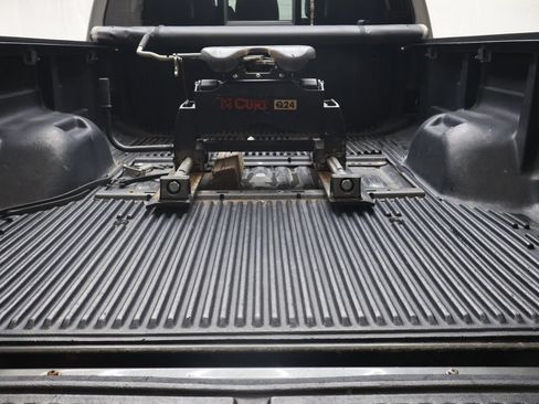 Used 2016 Ford F350 Lariat w/ Lariat Ultimate Package AWD/4WD image 13