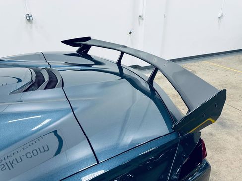 Used 2021 Chevrolet Corvette Stingray Premium Conv w/ Z51 Performance Package image 16