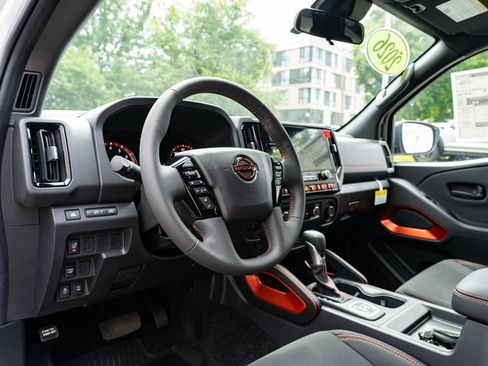 New 2026 Nissan Frontier PRO-4X w/ Tow Package AWD/4WD image 23