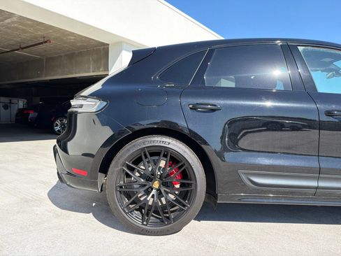 Used 2022 Porsche Macan GTS AWD/4WD image 5