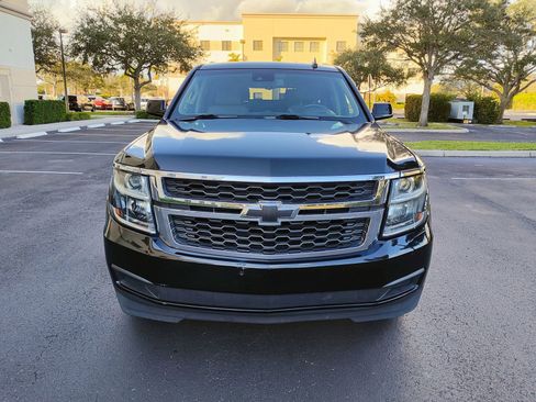 Used 2019 Chevrolet Suburban LT image 3